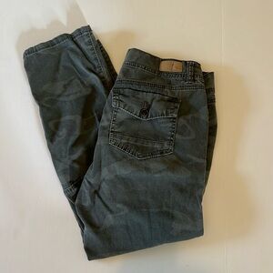 Supplies size 6 ankle length camouflage cargo jeans